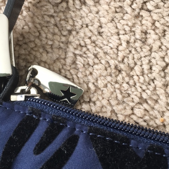 RARE VINTAGE TOMMY HILFIGER ZEBRA SHOULDER BAG - Picture 3 of 8